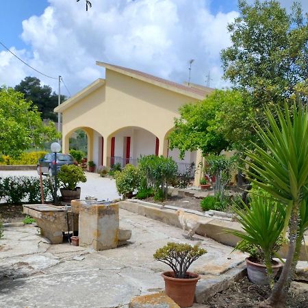 Villa Lada Santa Ninfa 外观 照片